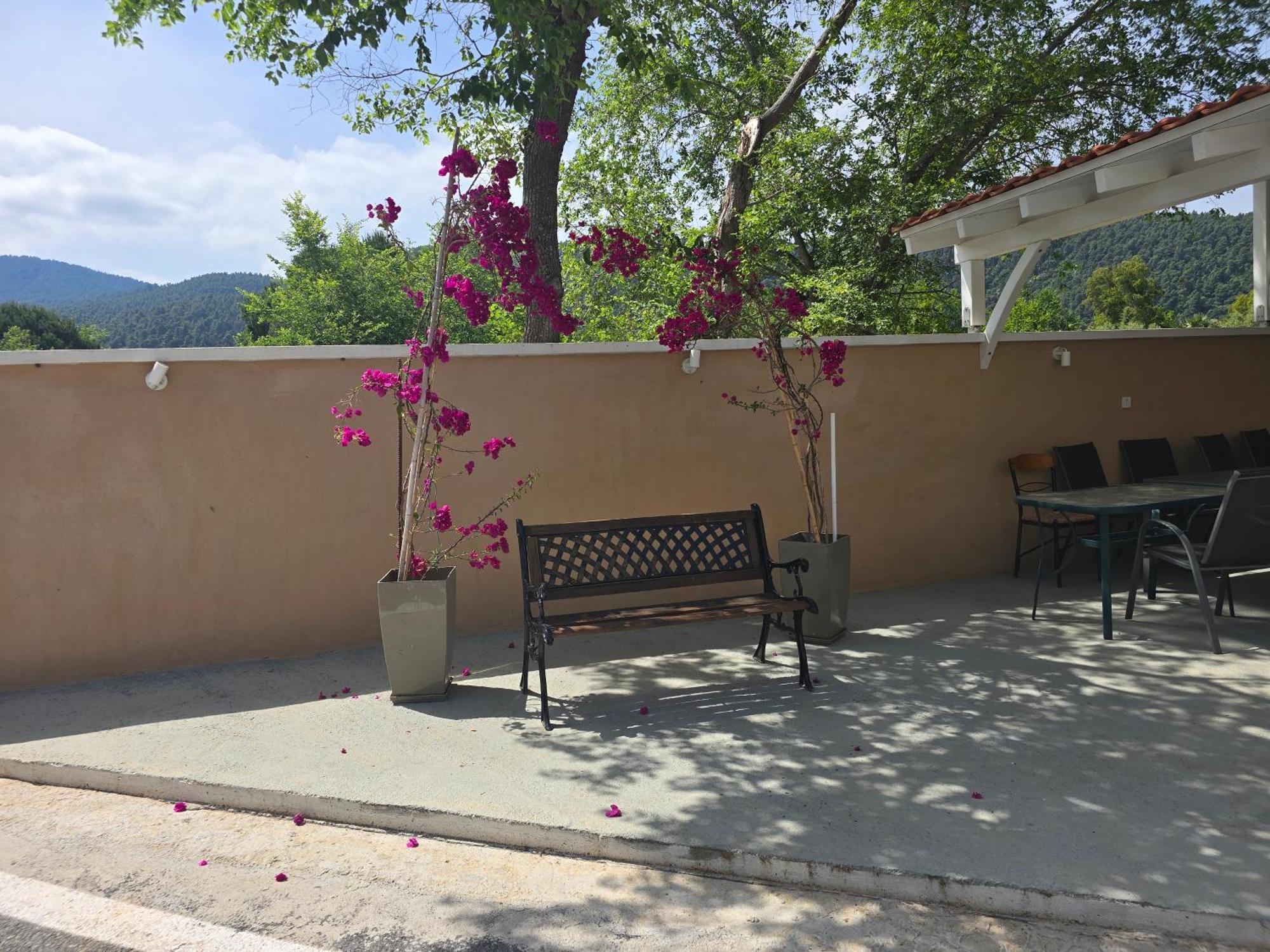 Itamos House Vourvourou Hotel Exterior photo